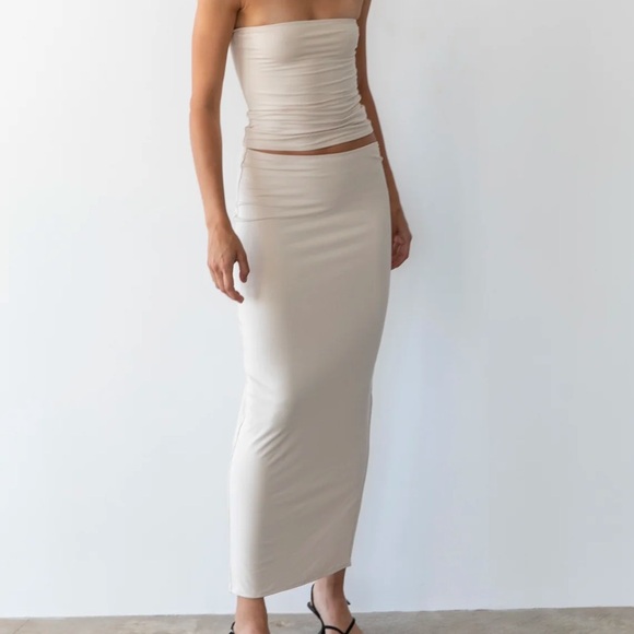 Trois the label Kendall set - Picture 1 of 5